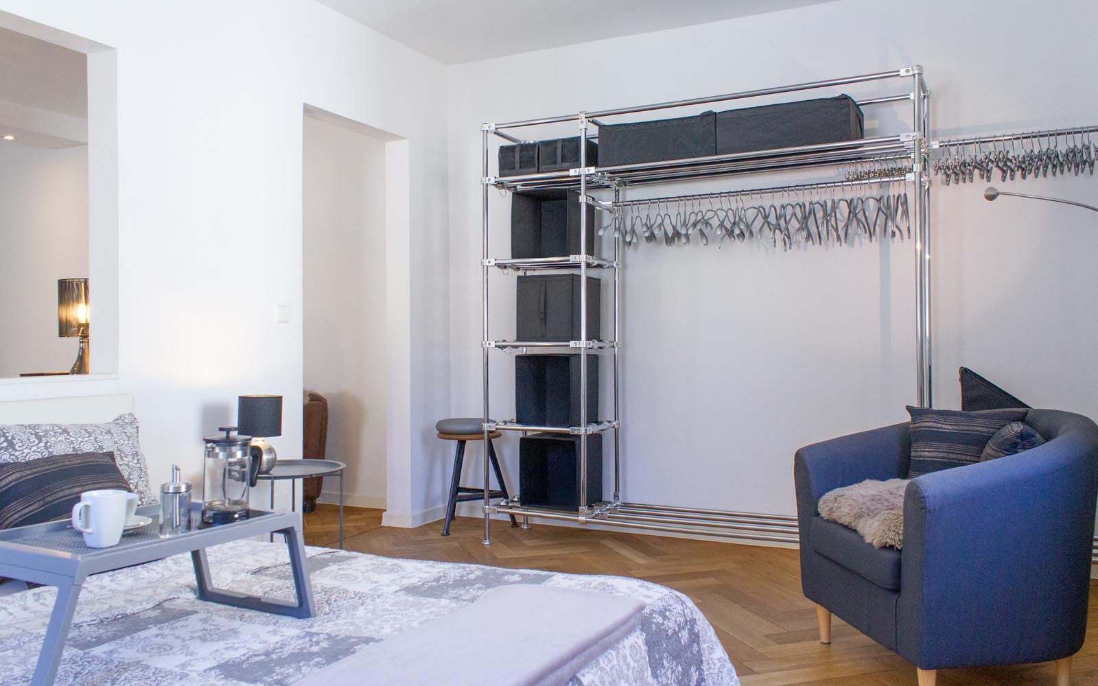 2025-08-20-AW-Appt11-12